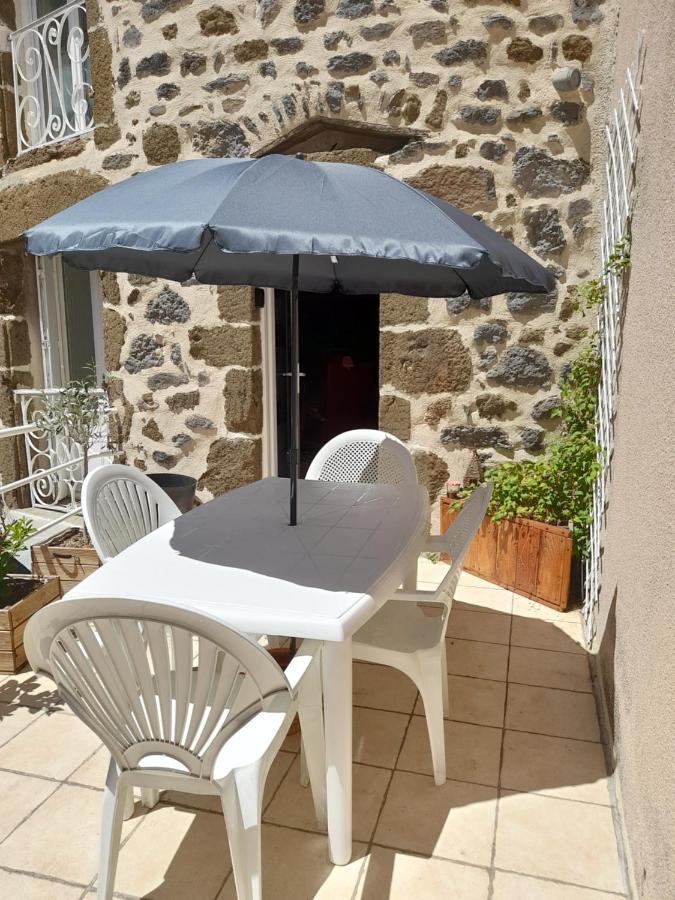 Ferienwohnung Tour Medievale De L'An Mille Loudes Exterior foto